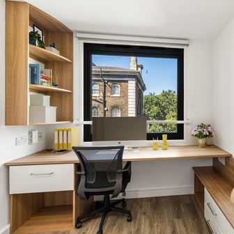 Gold En Suite - Image 3