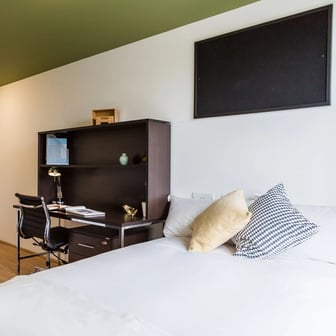 Silver Ensuite - Image 6