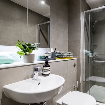 Diamond Ensuite - Image 5