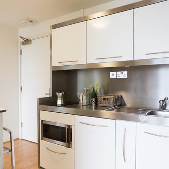 2 Bed Apartment - Image 5