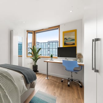 Silver En Suite - Image 2