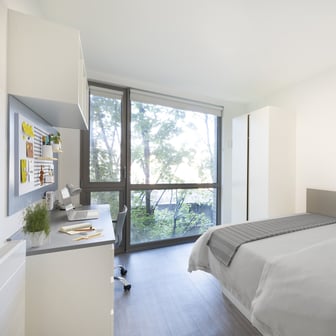 3 Bed Apartment - Image 5