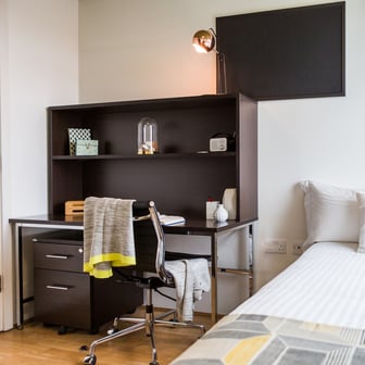 2 Bed Apartment - Image 8