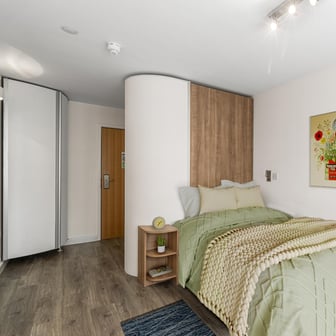 Platinum En Suite - Image 1