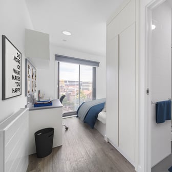 Bronze En Suite - Image 4