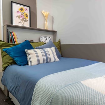 Bronze En Suite Single - Image 1