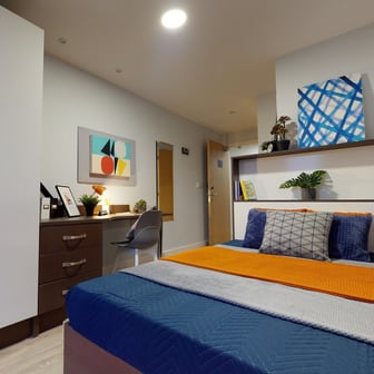 Bronze En Suite Plus - Image 1