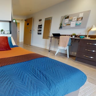 Diamond En Suite - Image 1