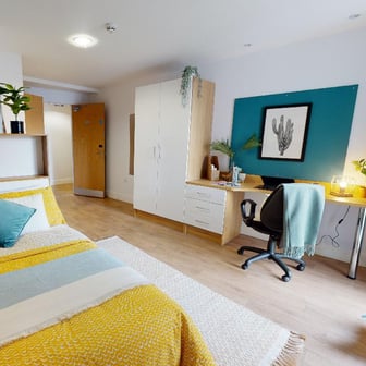 Platinum En Suite Plus - Image 1