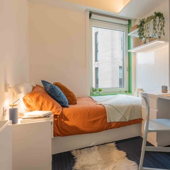 Gold 2 Bed Apartment - Image 1