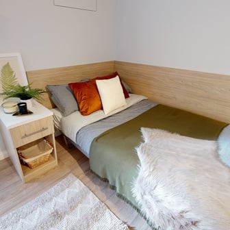Premium Studio - Image 1