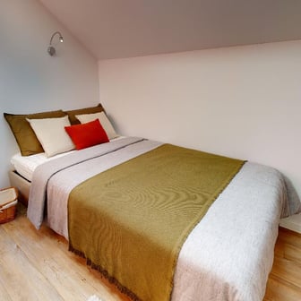 Gold 2 Bed Apartment - Image 1
