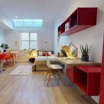 Gold Studio - Image 1