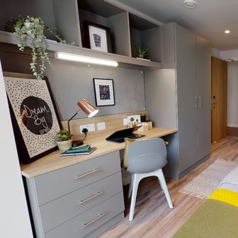 Bronze En Suite Plus-2627 - Image 1