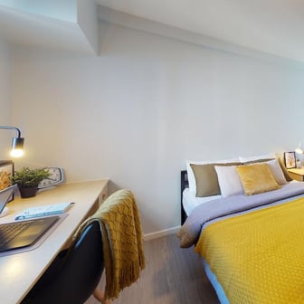 2 Bed Apartment - Image 1