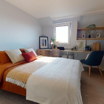 Bronze En Suite Plus - Image 1