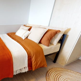 Silver En Suite - Image 1
