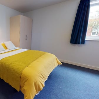 Gold En Suite Premium - Image 1