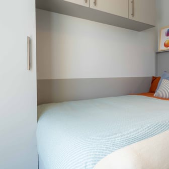 Silver En Suite Plus - Image 1