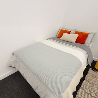 Diamond Studio - Image 1