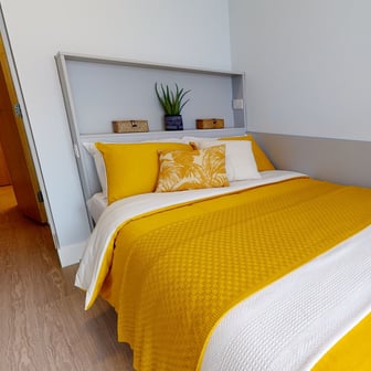 Gold En Suite Plus - Image 1