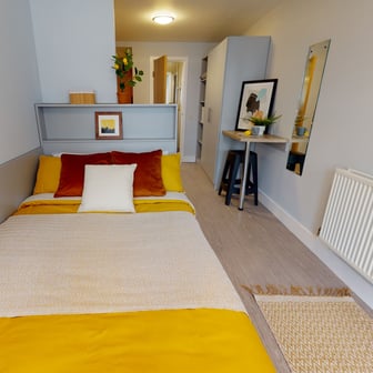 Gold Studio - Image 1