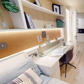 Gold 3 Bed Apt Plus - Image 1