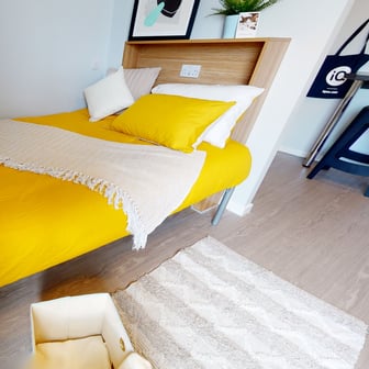 Gold Studio Plus - Image 1
