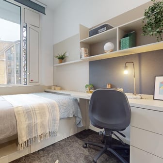 Gold En Suite Plus - Image 1