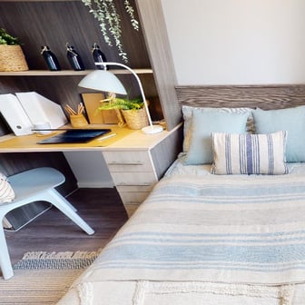 Silver En Suite - Image 1