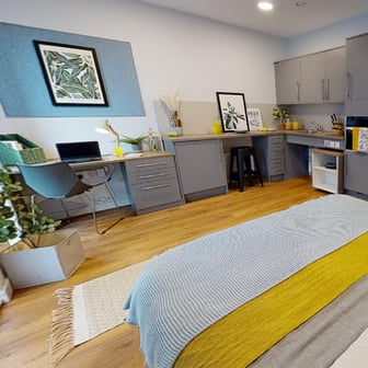 Gold Studio - Image 1
