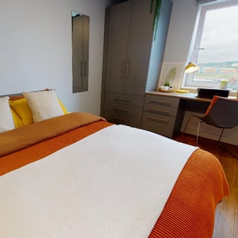 Platinum En Suite Plus - Image 1