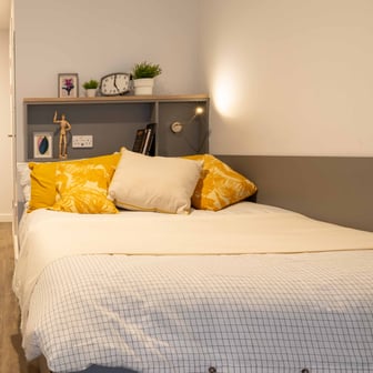 Bronze En Suite Plus - Image 1