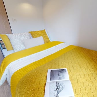 Silver En Suite Plus - Image 1