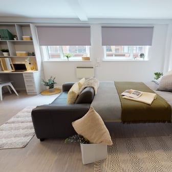 Platinum Studio - Image 1