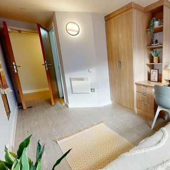 Bronze En Suite Plus - Image 1