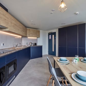 Classic En Suite - Image 3