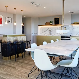 Classic En Suite - Image 8