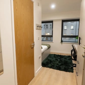 Standard En Suite - Image 1