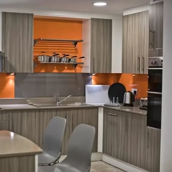 Premier En Suite - Image 4