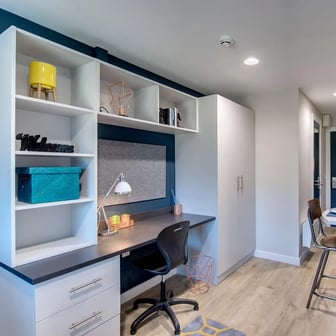 Gold Two Bed En Suite - Image 3
