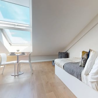 Penthouse Studio - Image 1