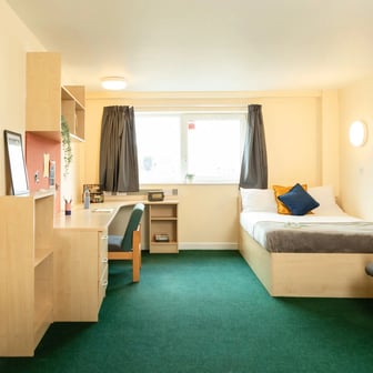En suite – Platinum - Image 1
