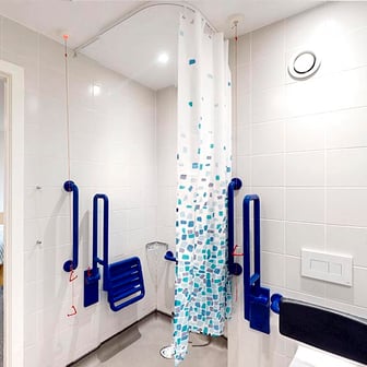 2 Bed Accessible Apartment - Image 5