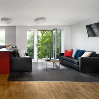 6 Bedroom Apartment – Classic - Image 3