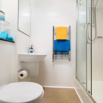 6 Bedroom Apartment – Classic - Image 4