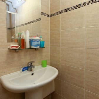Bronze Non Ensuite - Large - Image 4