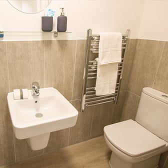 Penthouse Studio - Image 4