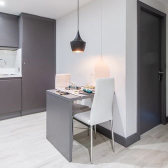 Classic 2 Bed Apartment - Image 2