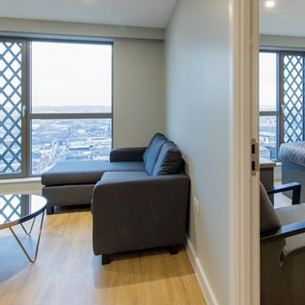 Penthouse 1 Bed Accessible Apartment - Image 8